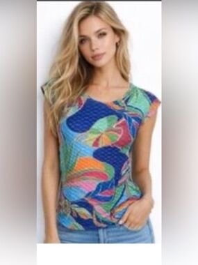NWT ECLA Blouse Top Multicolor Floral Sz S Stretch Tropical Resortwear Cruise